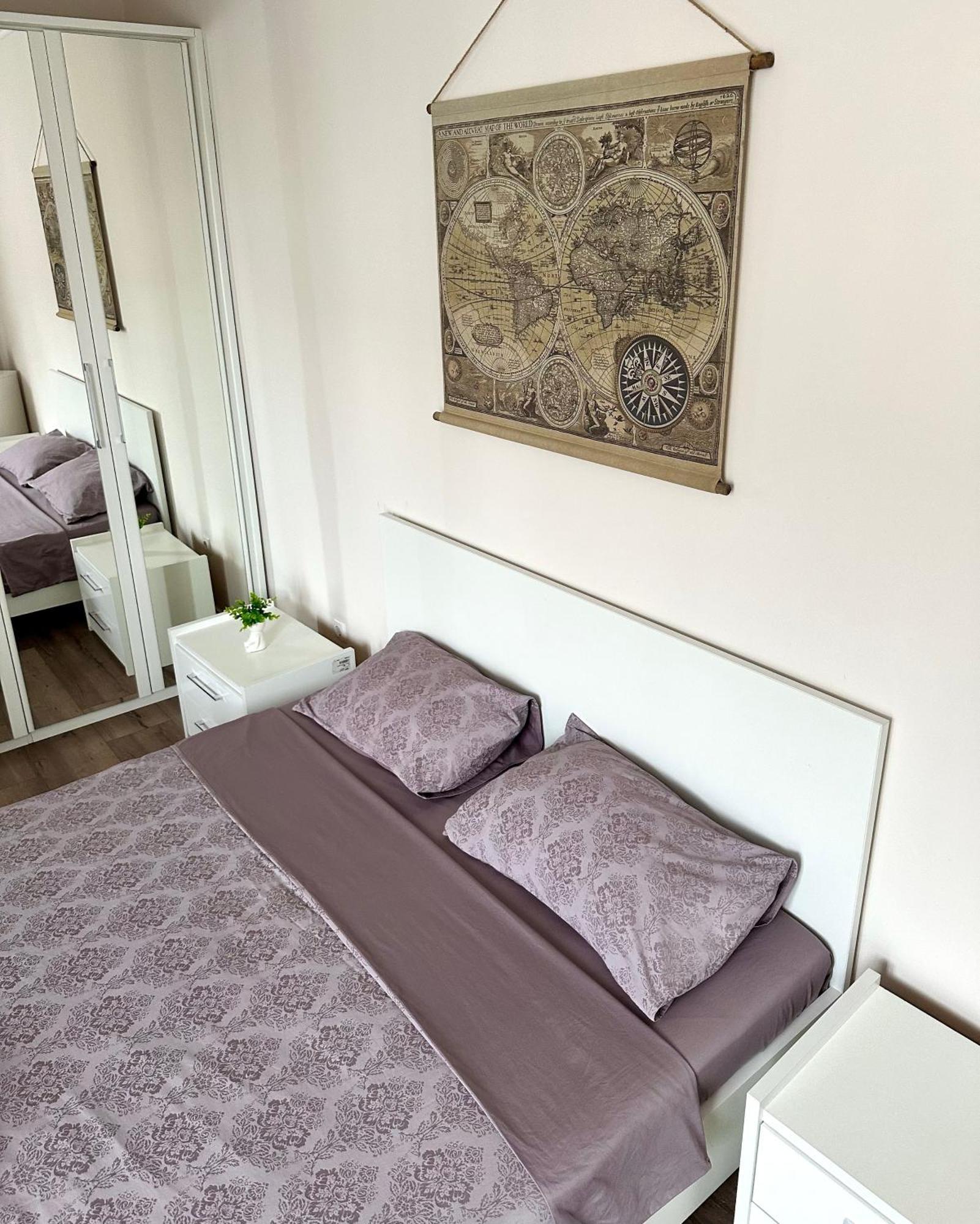 Moonlight Charming Shelter - 3Br 180º Balcony View Lägenhet Oradea Exteriör bild